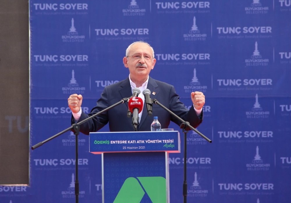 Yıllardır CHP Belediyesi olan İzmir Büyükşehir'e Konya'dan yıllar sonra o yatırım yapıldı