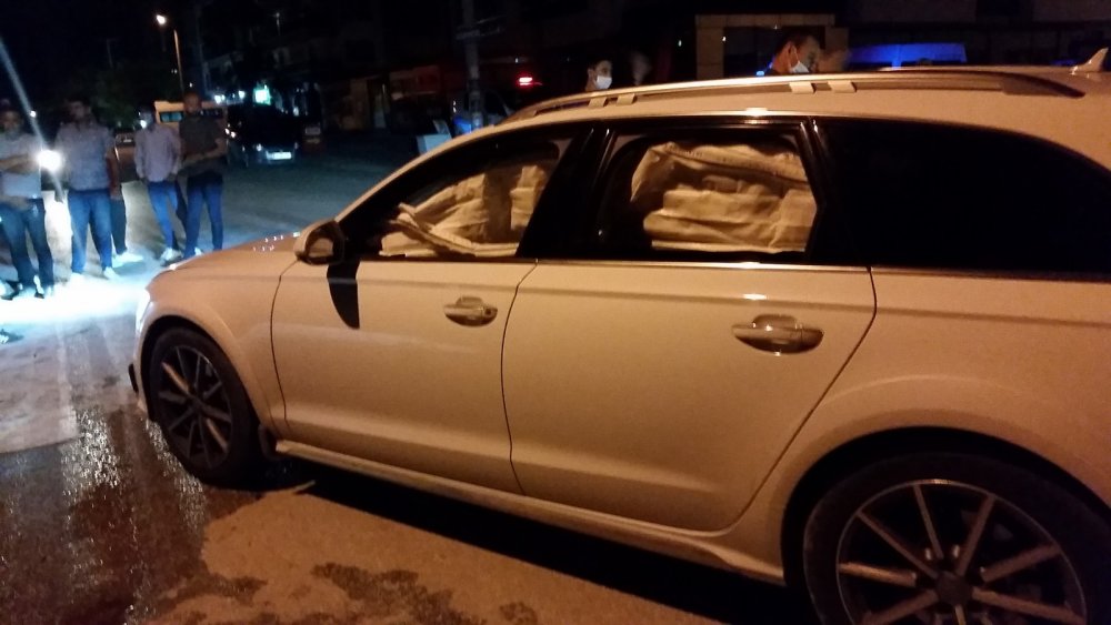 Konya Kulu'da iki otomobil çarpıştı! 3 yaralı