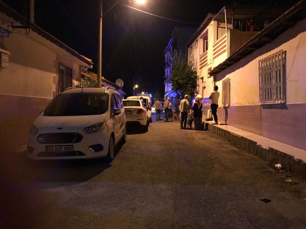 Manisa’da cinayet! 17 yaş küçük eşini öldürdü