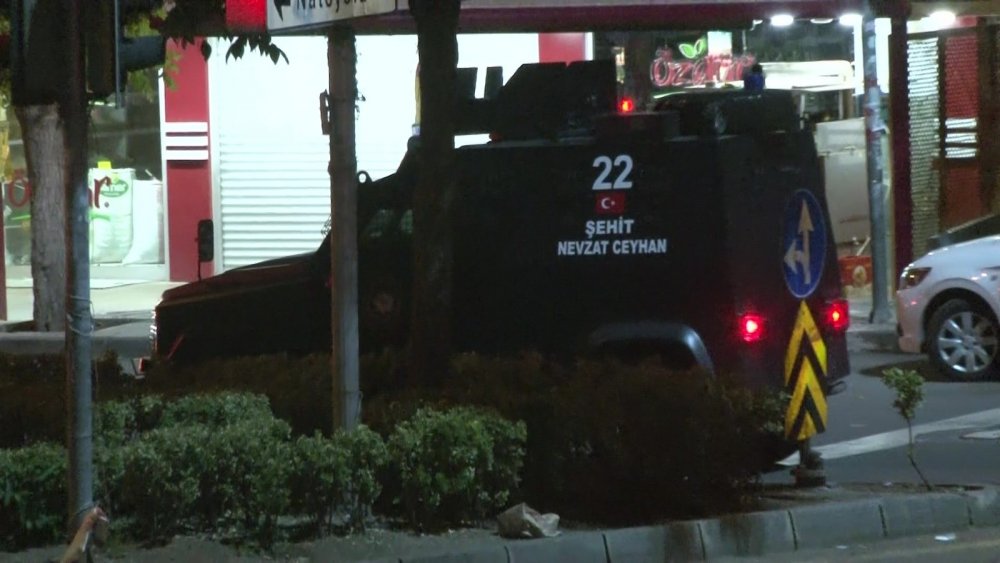 Ankara'da ‘dur’ ihtarına uymayan şahıs polise ateş açtı