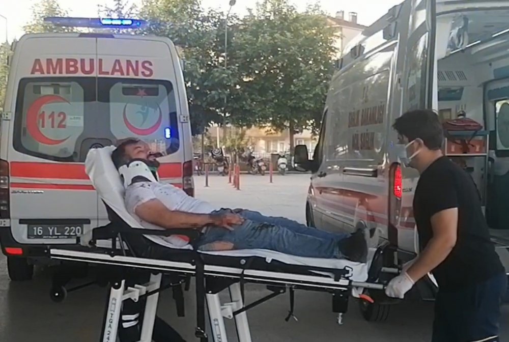 Elektrik direğine çarparak 3 kişiye mezar olan aracın sürücüsü tutuklandı