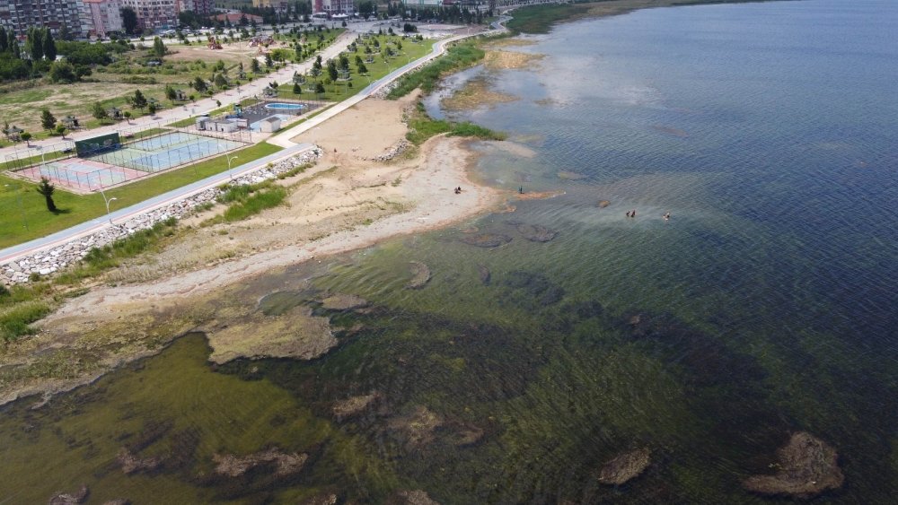 Konya Beyşehir Gölü’nde su seviyesi azaldı! Yat işletmecileri tedirgin