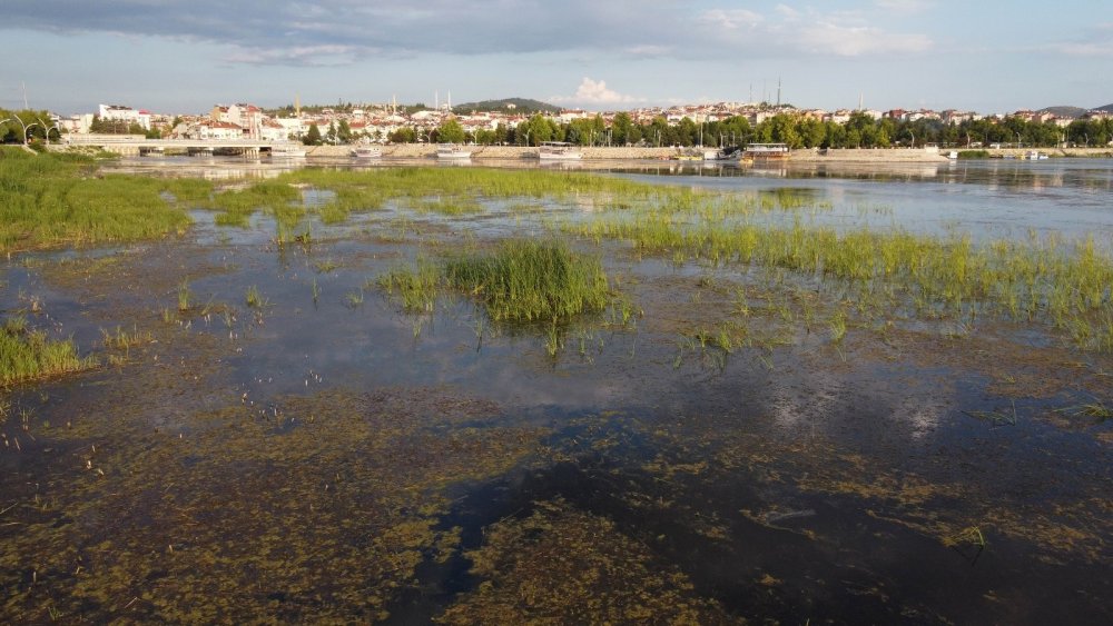 Konya Beyşehir Gölü’nde su seviyesi azaldı! Yat işletmecileri tedirgin