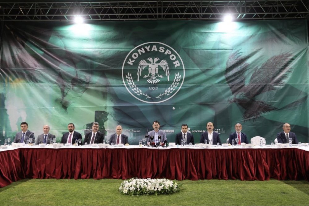 Bakan Kurum Konyaspor yönetimiyle bir araya geldi ve mesajı verdi