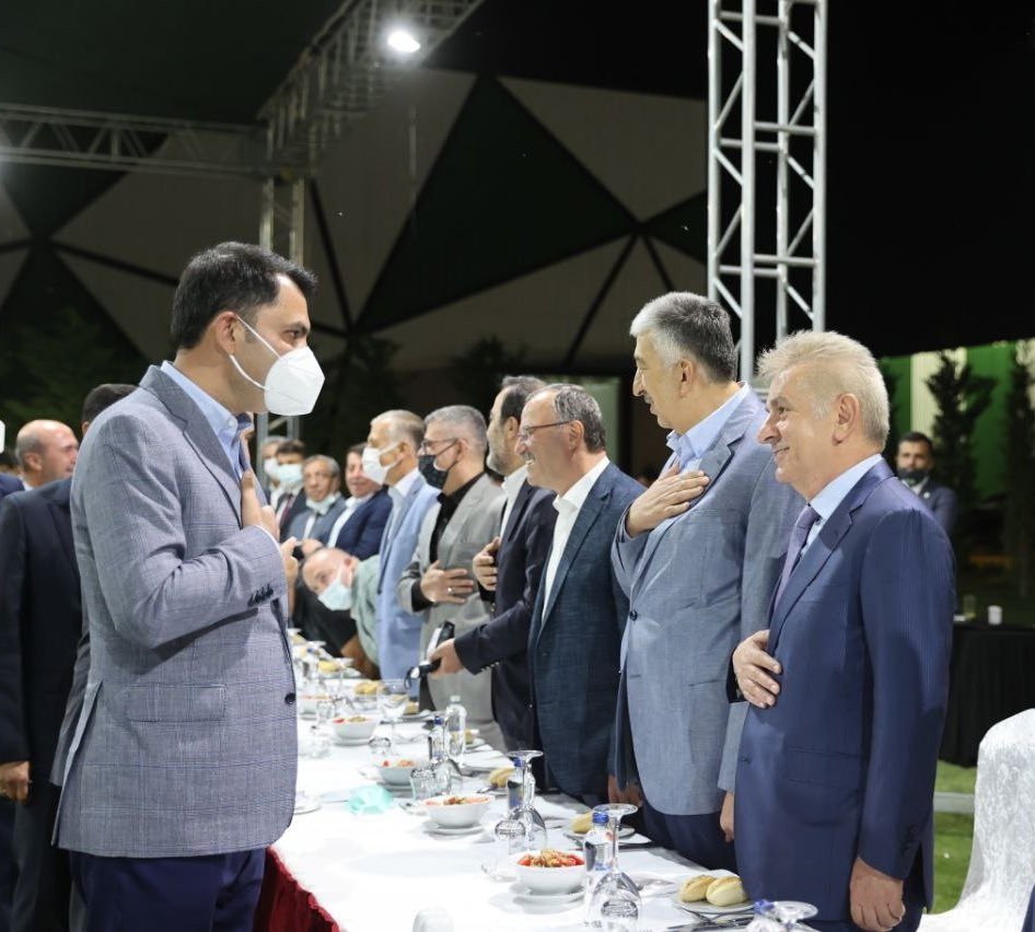 Bakan Kurum Konyaspor yönetimiyle bir araya geldi ve mesajı verdi