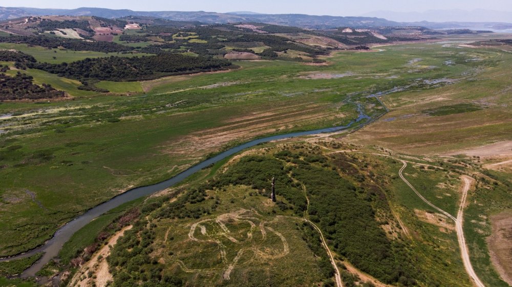 Denizi yok ama onlarca vatandaş boğuluyor! Manisa'da yüzmek yasak