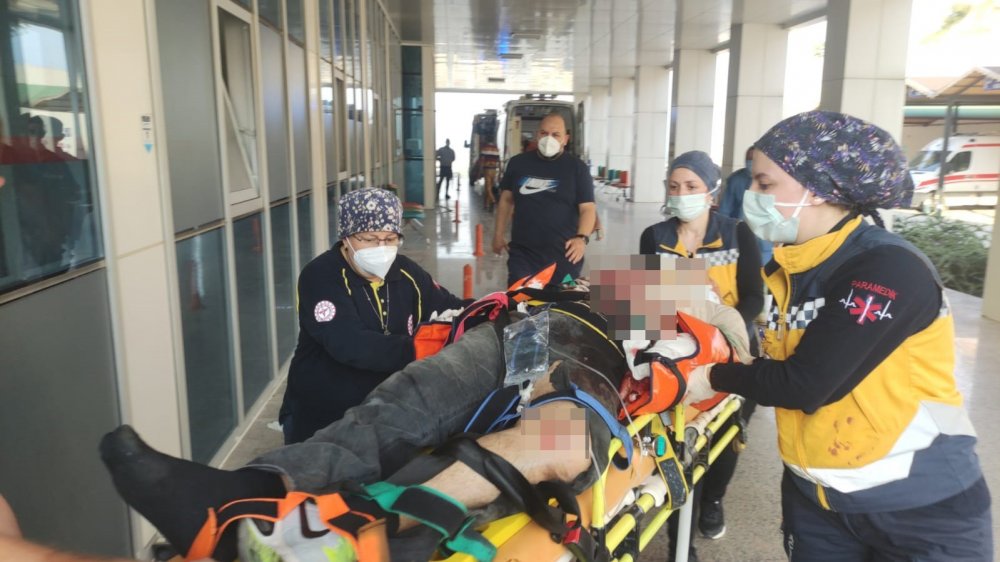 Orhangazi - İzmir otoyolunda feci kaza: 1 ölü 1 yaralı