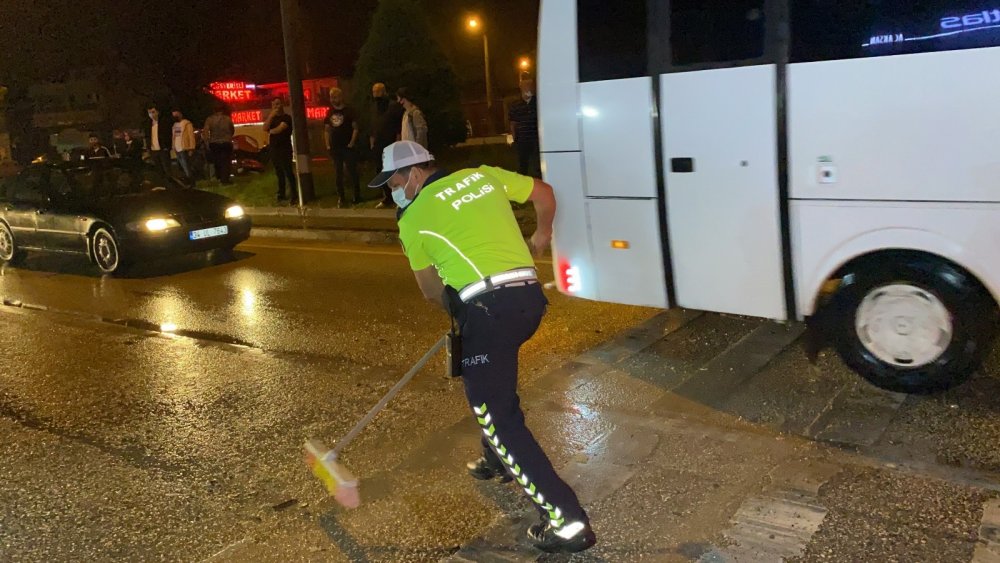 D100 Karayolu savaş alanına döndü! Zincirleme kazada 6’sı çocuk 15 yaralı