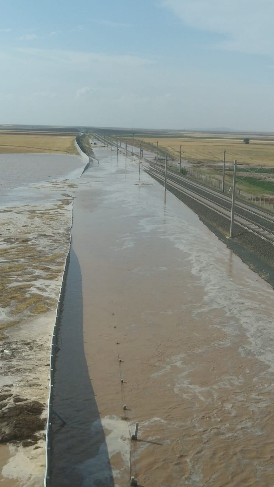 Konya - Ankara YHT Hattında faciadan dönüldü! Vali Özkan olay yerinde