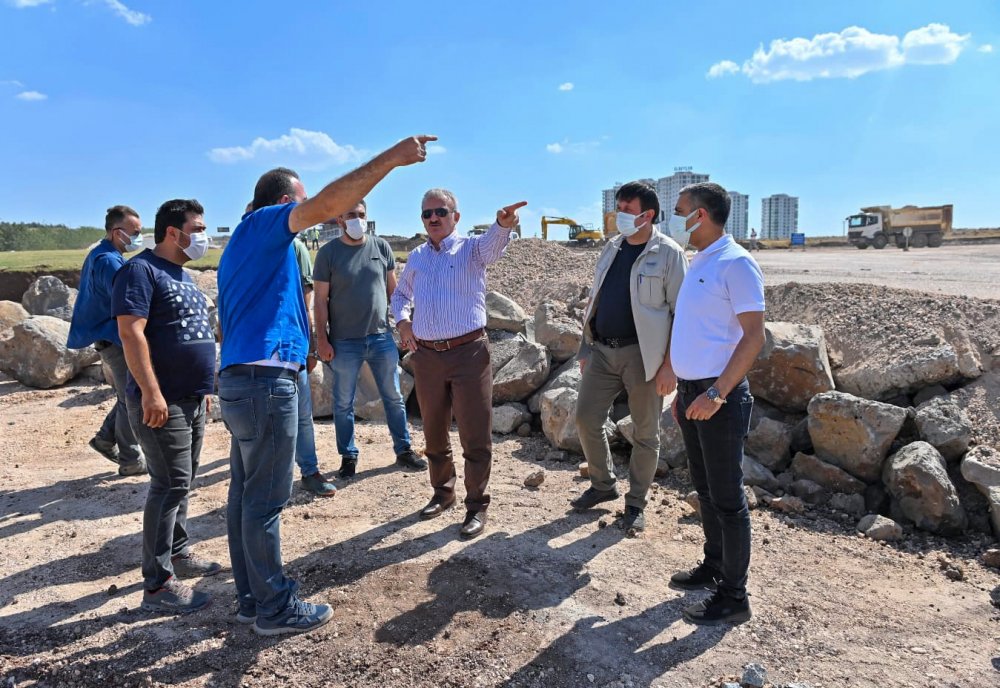 İçimizden biri! Vali Münir Karaloğlu