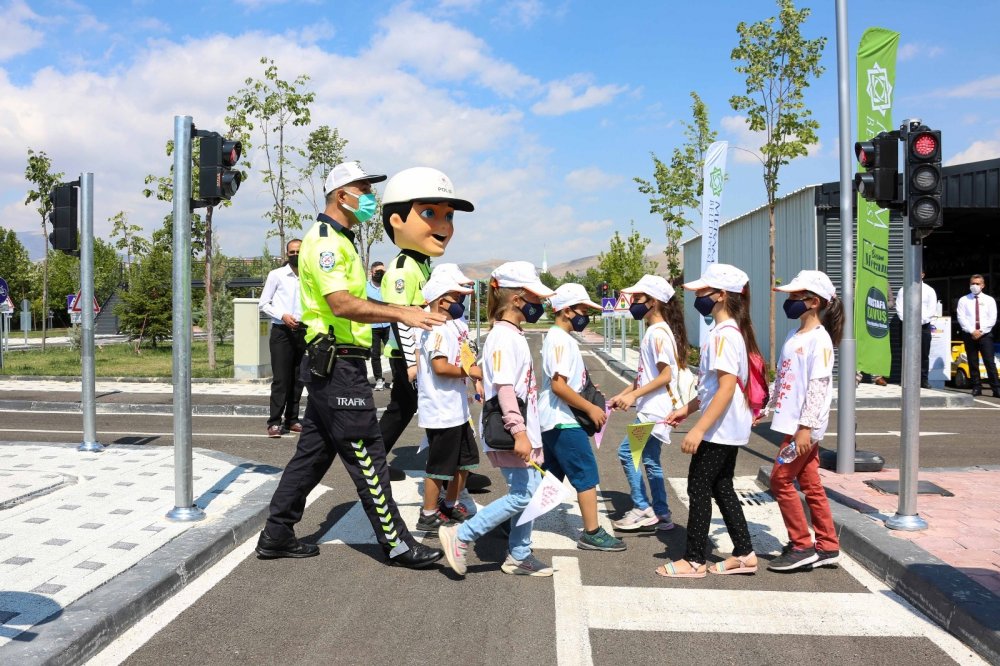 Konya Meram'da telafi eğitimleri başladı
