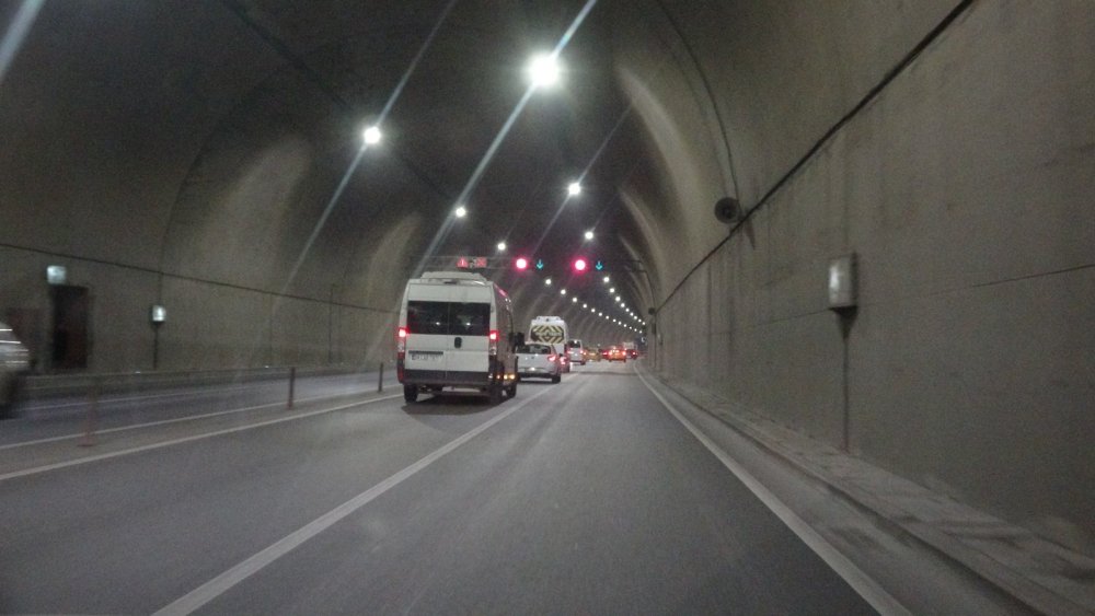 Levent Üzümcü'nün rezil olduğu dağsız tünel neden yapıldı?