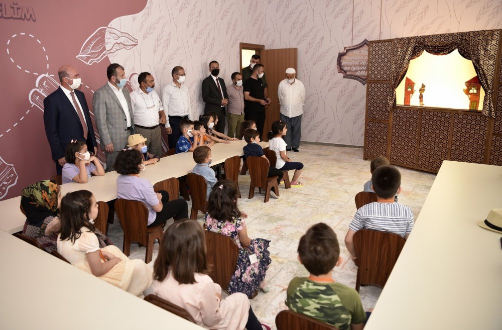 Konya Selçuklu Belediyesi bugün de birşey yaptı! Hatice Hatun Külliyesi Çocuk Mektebi açıldı