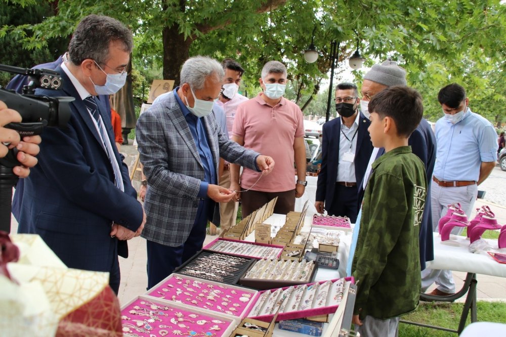 Akşehir Gülmece Parkı’nda Gülmece Sanat Atölyesi