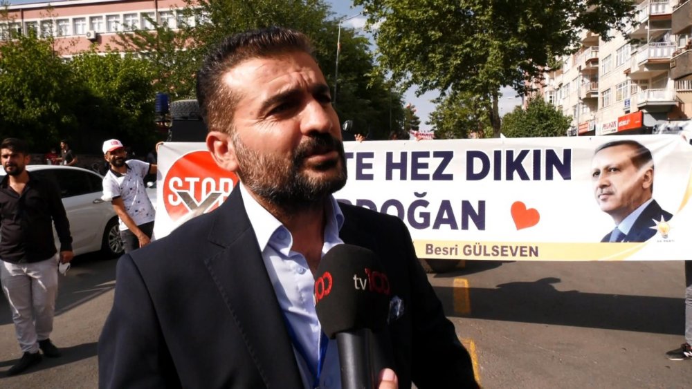 Diyarbakır'da Cumhurbaşkanı Erdoğan için böyle pankart açtılar