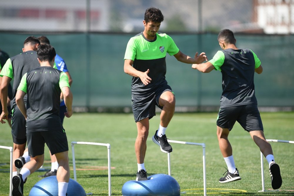 Bursaspor yeni sezon hazırlıklarına Afyon'da devam ediyor!