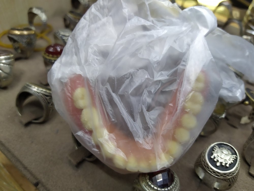 İstanbul Havalimanı'nda unutulan eşyalar için uzun kuyruklar oluştu