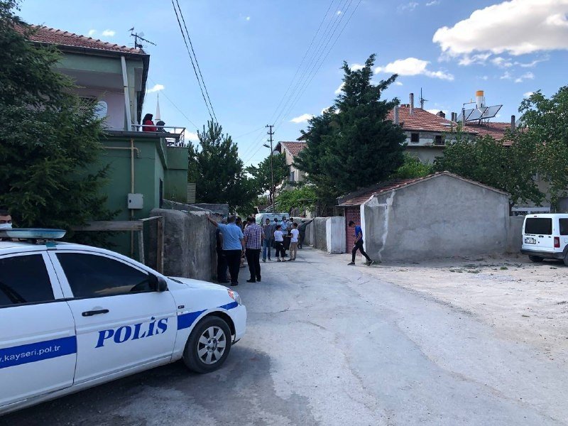 70 yaşındaki baba kendisine baltayla saldıran oğlunu tabancayla öldürdü