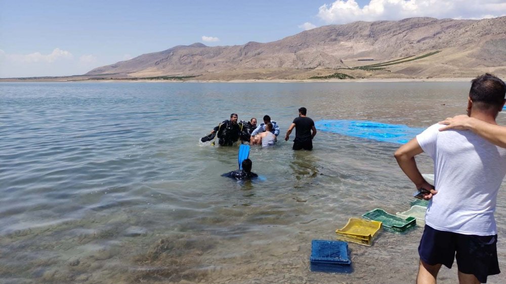 Uzman Çavuş Okan Karaca kayısı kasası yıkarken boğularak can verdi
