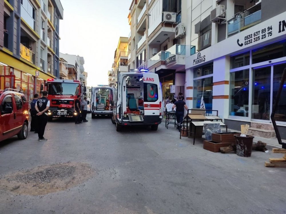 Çiğli'de evde torpil patladı! Camlar kırıldı parmakları koptu