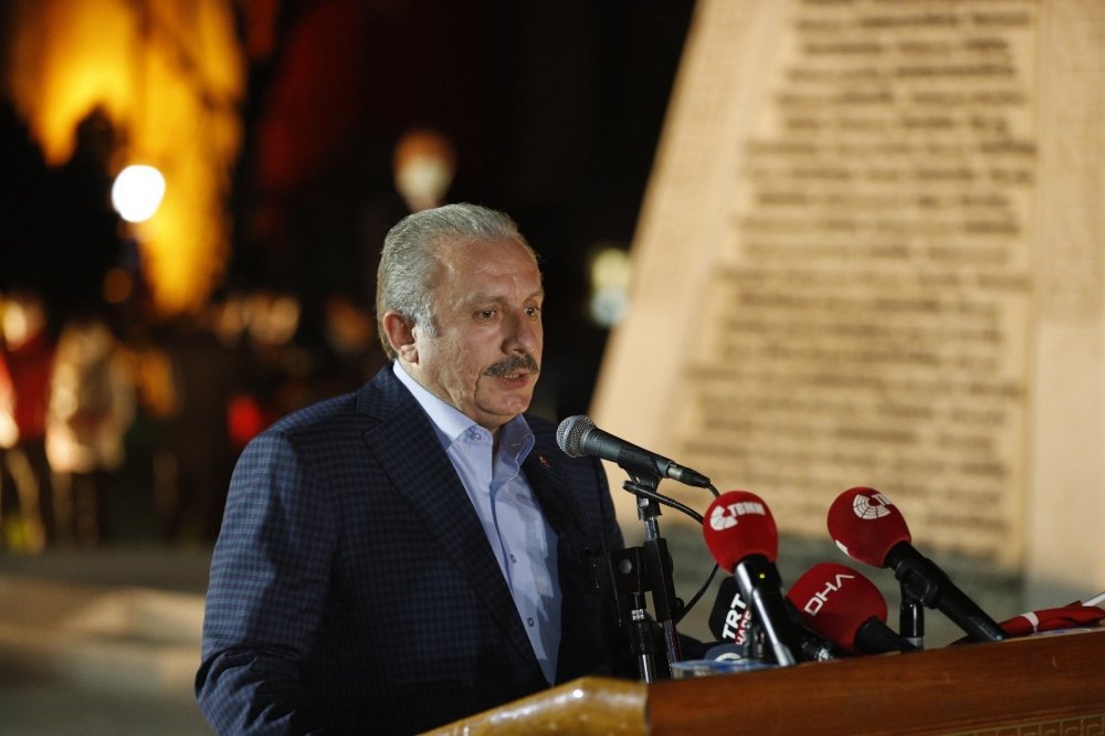 TBMM Başkanı Şentop: Askeri darbeler uluslararası bir müdahaledir