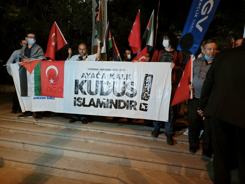 AGD ve Genç Memur Sen'den İsrail Büyükelçiliği önünde protesto