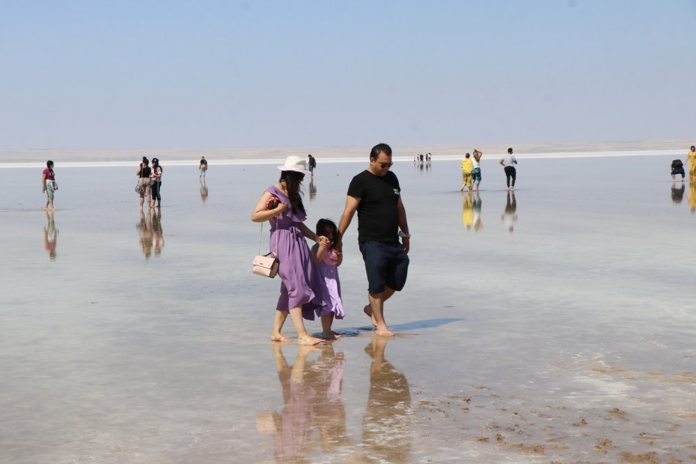 Tuz Gölü’nde yürüme turizmi rekor kırıyor