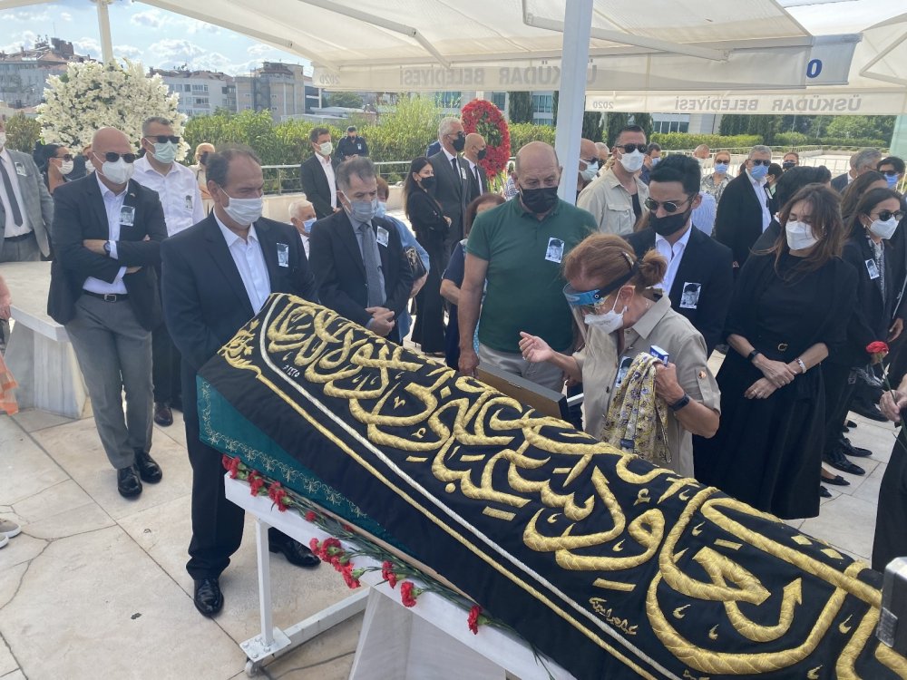 Şevket Sabancı dualarla defnedildi
