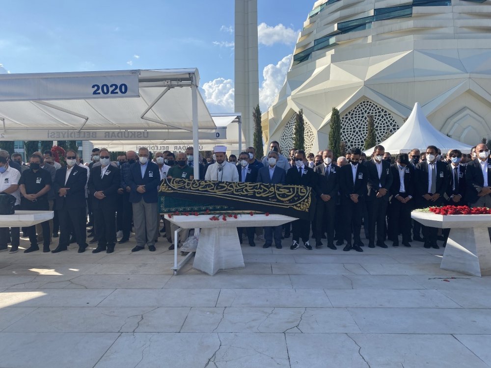 Şevket Sabancı dualarla defnedildi