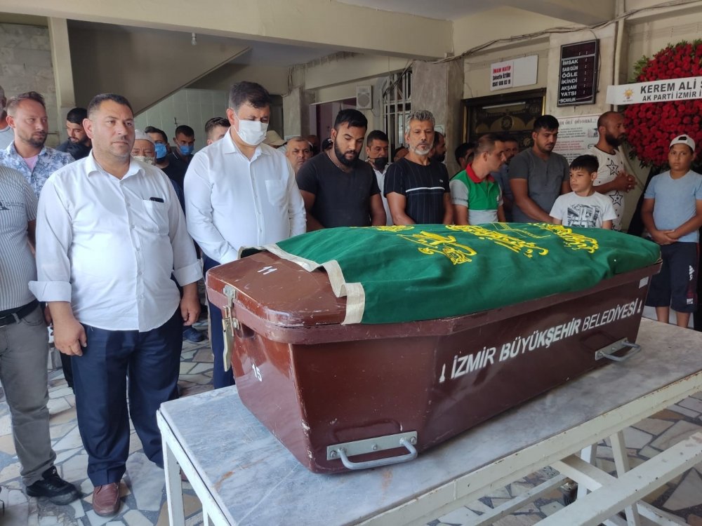 İzmir'de yanan kamyonette can veren 6 yaşındaki Cesur Tayar defnedildi