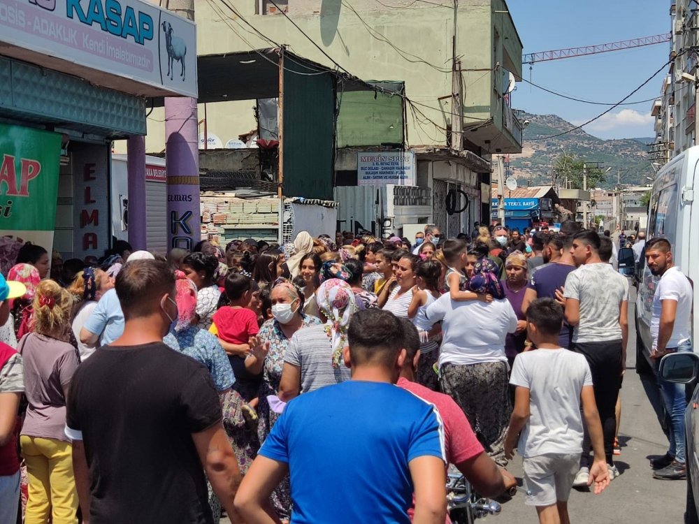 İzmir'de yanan kamyonette can veren 6 yaşındaki Cesur Tayar defnedildi