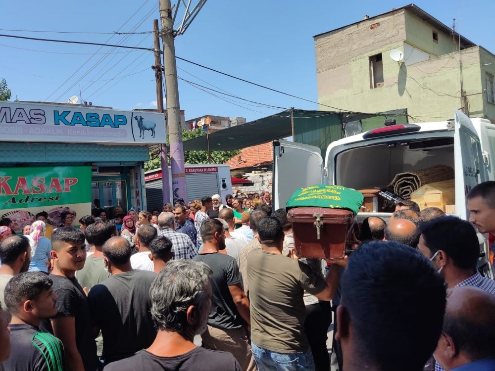 İzmir'de yanan kamyonette can veren 6 yaşındaki Cesur Tayar defnedildi