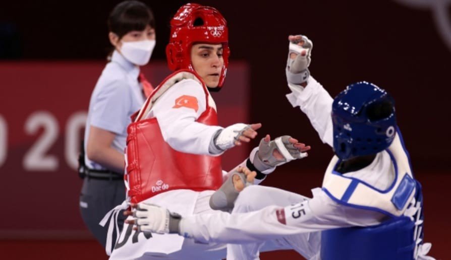 Milli tekvandocu Hatice Kübra İlgün Tokyo'da tarih yazdı