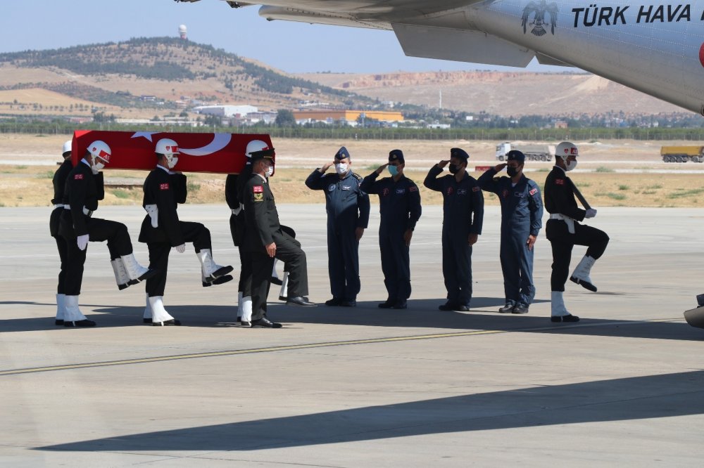 Samsun ve Ordu'nun şehidi var! Emrah Arslan ve Fatih Güney memleketlerine uğurlandı