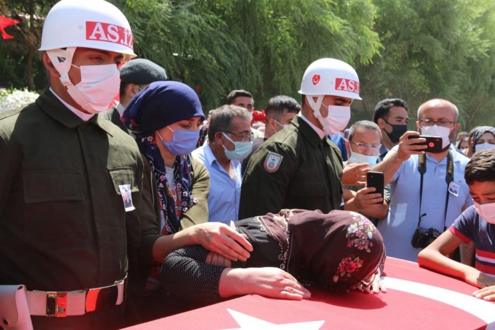 Aksaraylı şehit Sergen Güçlüer dualarla defnedildi