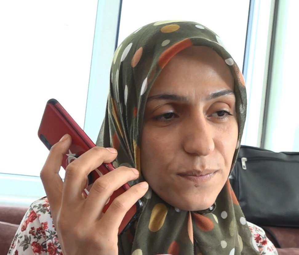 Cumhurbaşkanı Erdoğan oğlu PKK'dan kaçarak teslim olan Ayşegül Biçer'i tebrik etti