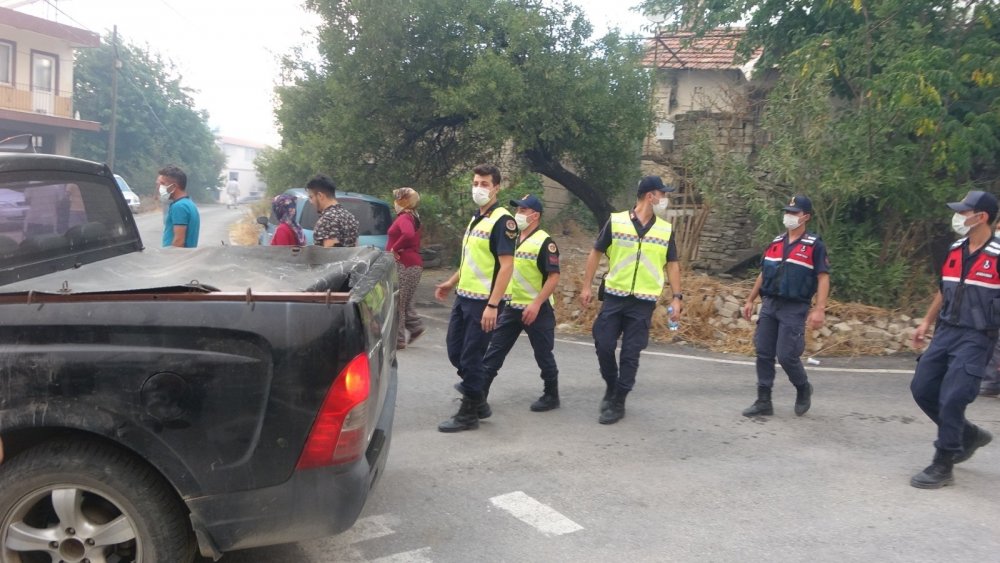 Antalya'da anonslar ardı ardına geliyor! 'Lütfen mahalleyi terk edin'