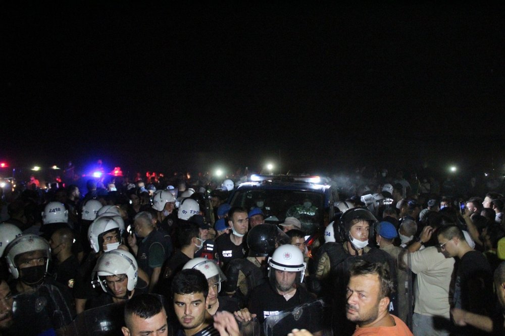 Manavgat ayağa kalktı! Yangın çıkarmak için geldiler iddiası
