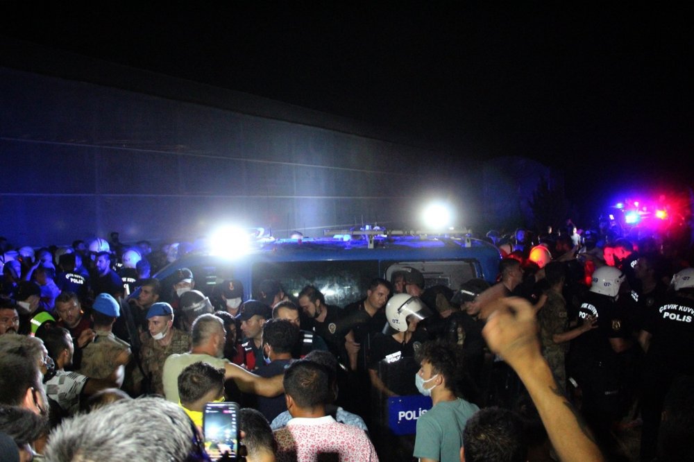 Manavgat ayağa kalktı! Yangın çıkarmak için geldiler iddiası
