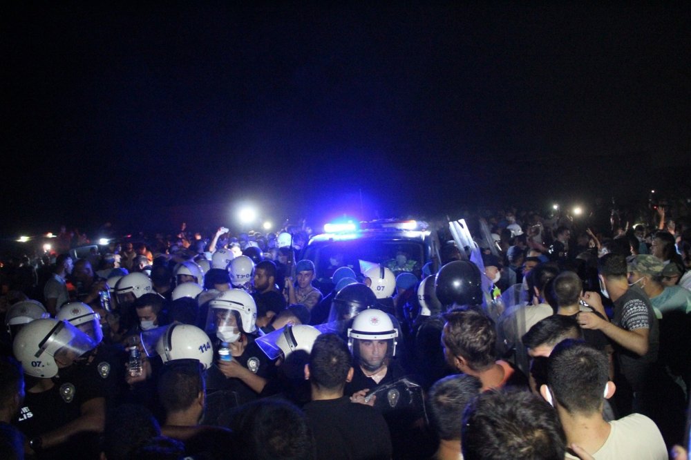 Manavgat ayağa kalktı! Yangın çıkarmak için geldiler iddiası