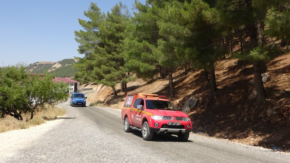 Adıyaman'da orman yangınları sürüyor