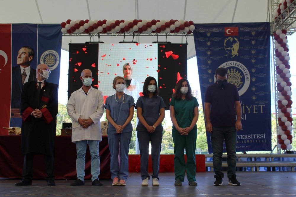 AÜ’den 12 veteriner yangında zarar gören hayvanlar için Manavgat yolunda