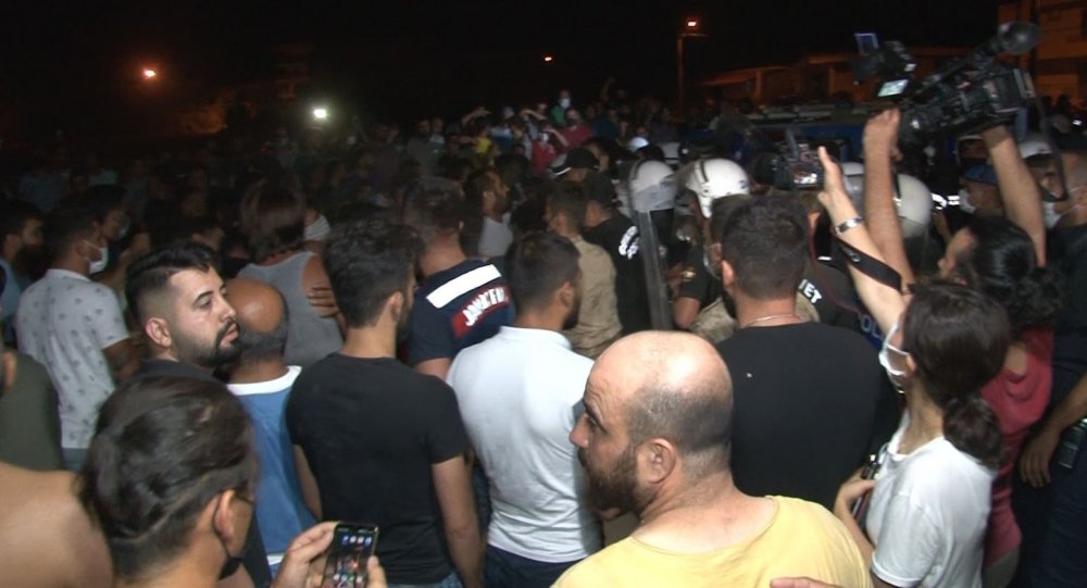 Yangın çıkaracaklar iddiası ortalığı karıştırdı! Bakan Çavuşoğlu devreye girdi