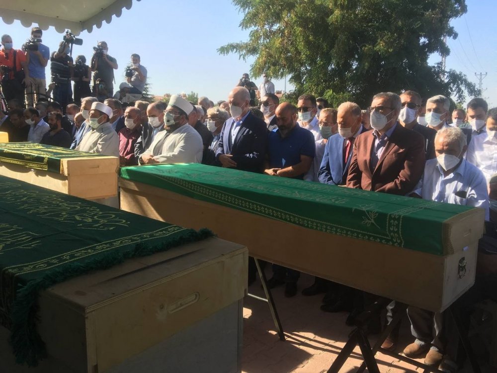 Konya’da vahşice katledilen 7 kişi toprağa verildi