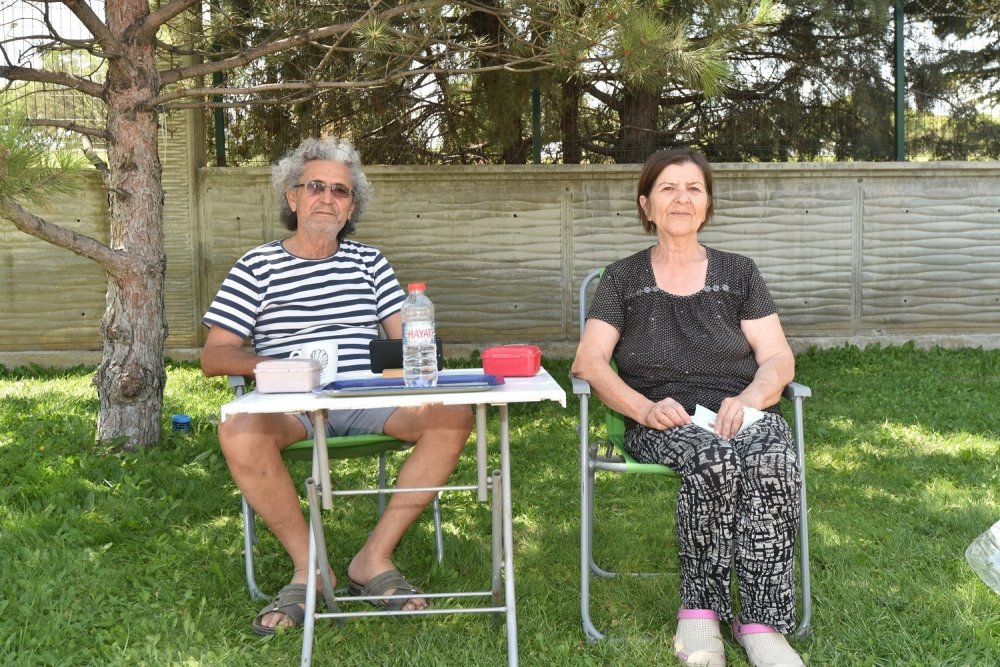 Karavanla seyahatte Konya durağı! Öve öve biritemediler