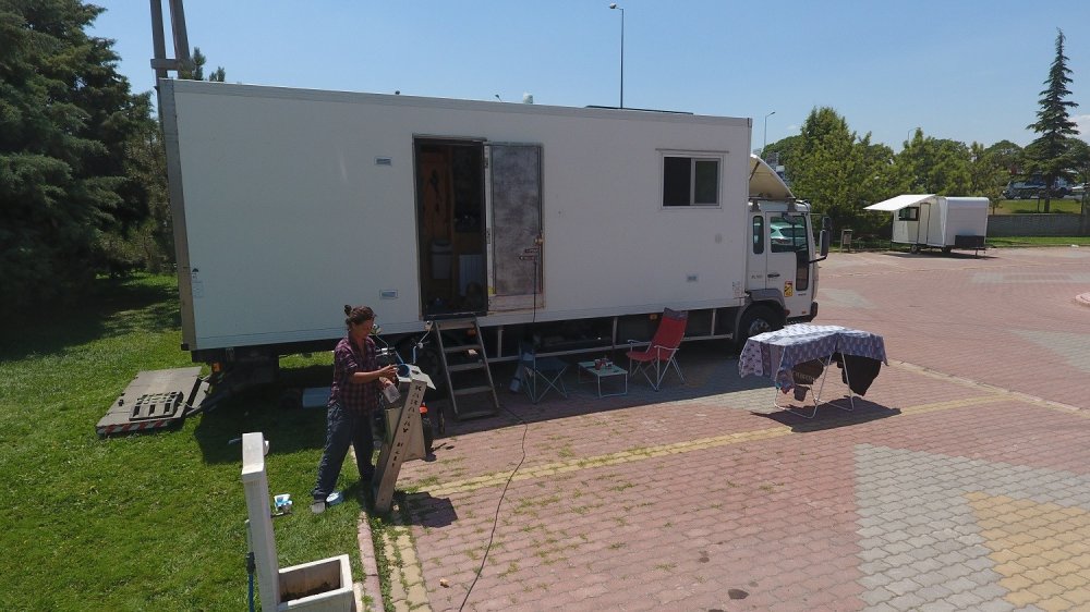 Karavanla seyahatte Konya durağı! Öve öve biritemediler