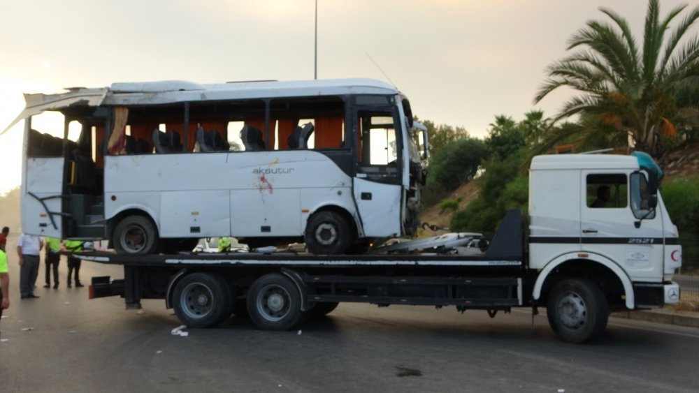 Antalya'daki korkunç kazada ölenlerin kimlikleri belirlendi