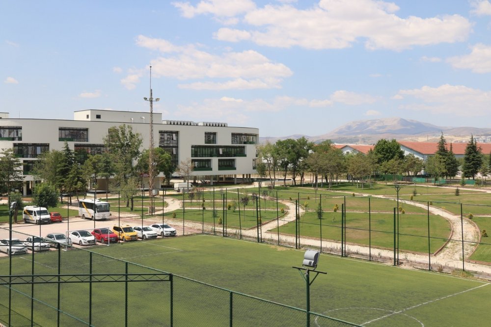 Konya'nın iş garantili üniversitesinden mezun olanlar işsiz kalmadı