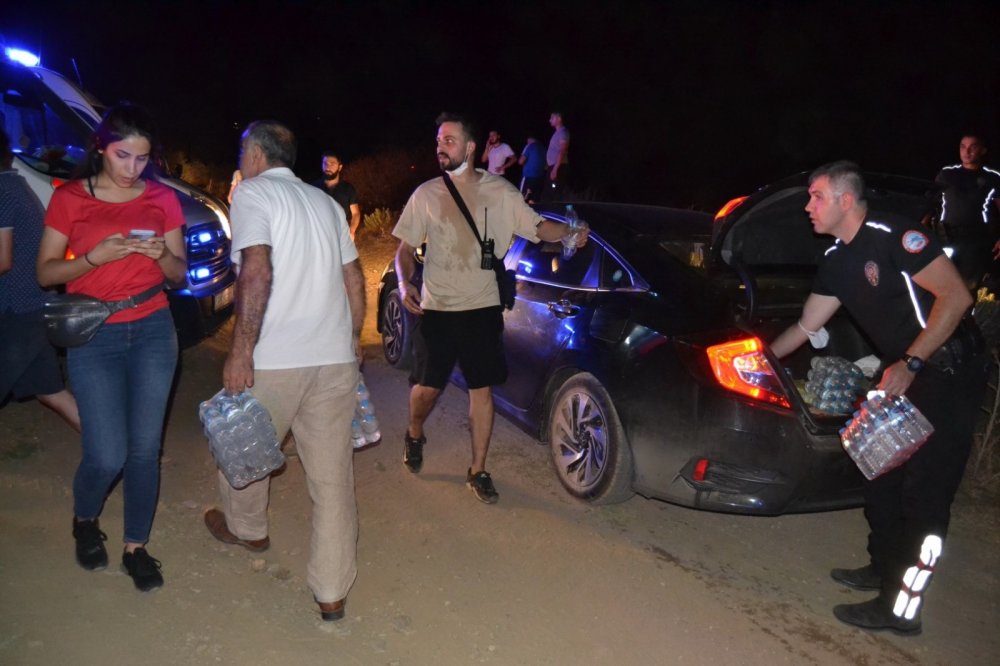 Manisa Cephanelik mevkiinde orman yangını! Vatandaş seferber oldu