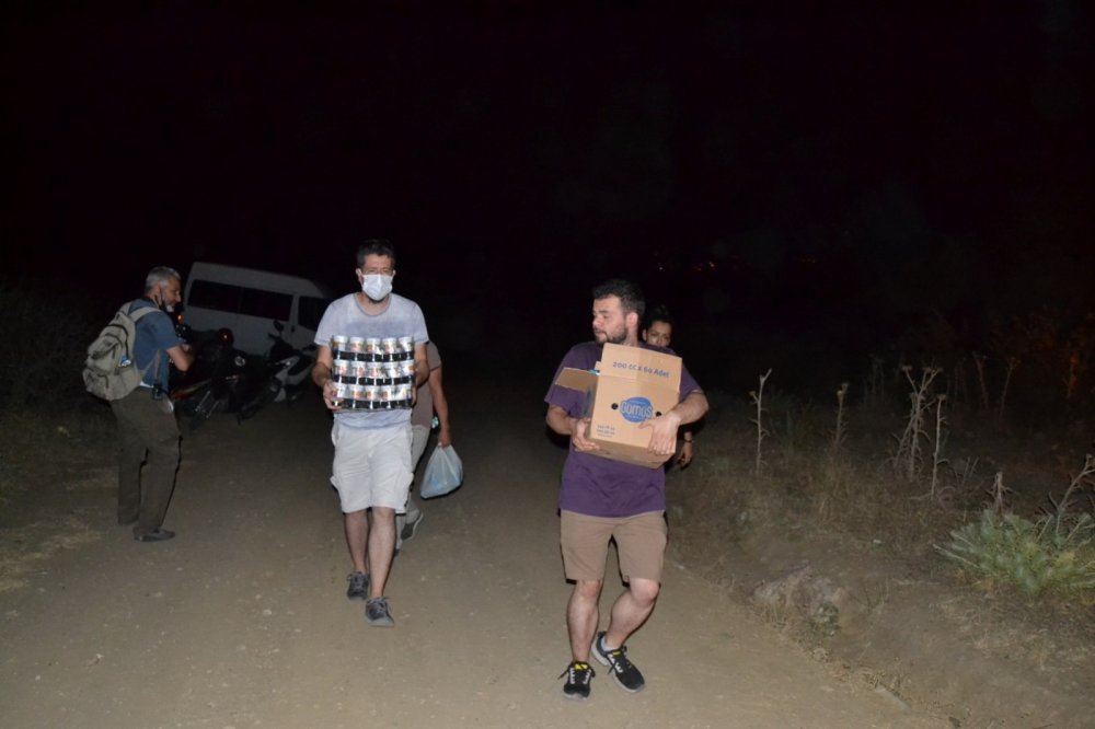 Manisa Cephanelik mevkiinde orman yangını! Vatandaş seferber oldu